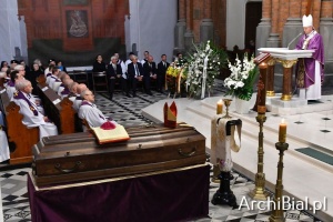 pogrzeb arcybiskupa szymeckiego